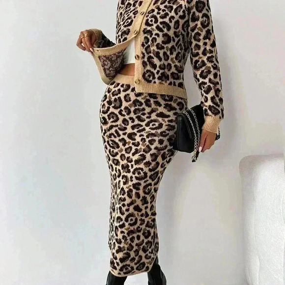 Brown Elegant Women's Leopard Print Casual Loose - Picture 6 of 6